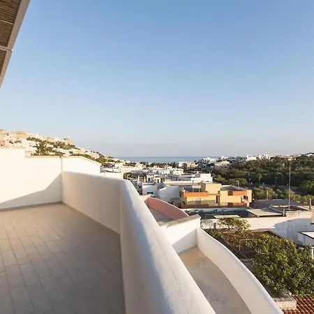 Le Perle Di Castro *