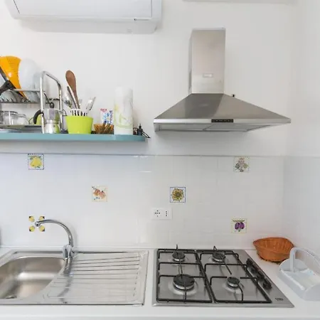 Le Perle Di Castro Apartment *