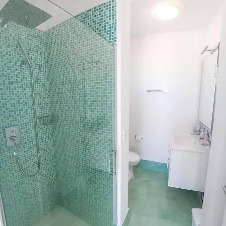 Le Perle Di Castro Apartment *