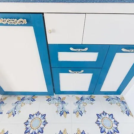 Le Perle Di Castro Apartment